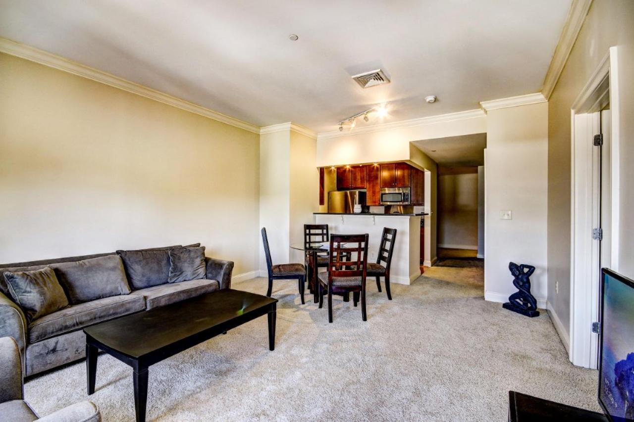 Harbor Apartments Free Indoor Parking 볼티모어 외부 사진